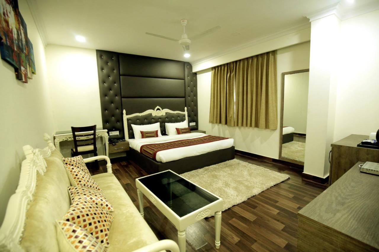 Hotel Red Castle - Karol Bagh New Delhi Exteriör bild